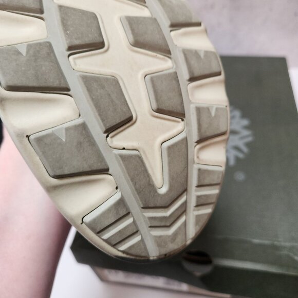 Timberland FlyRoam Boot Sneakers Mens 8.5 Brown Leather Chukka Lace-up Pre-owned - Picture 15 of 16